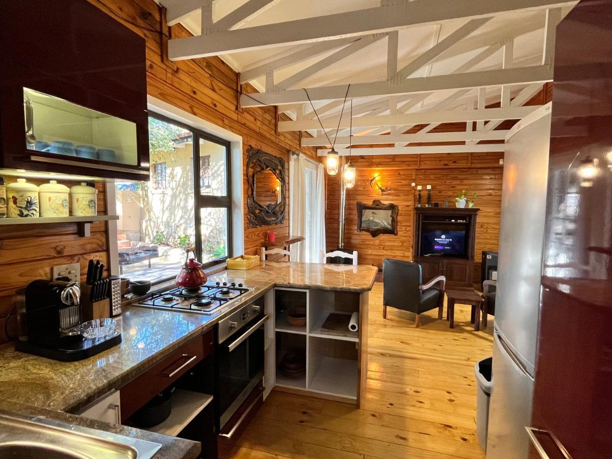 Moonriver Cottage, Prime Lagoon Views & Solar Power 克尼斯纳 外观 照片